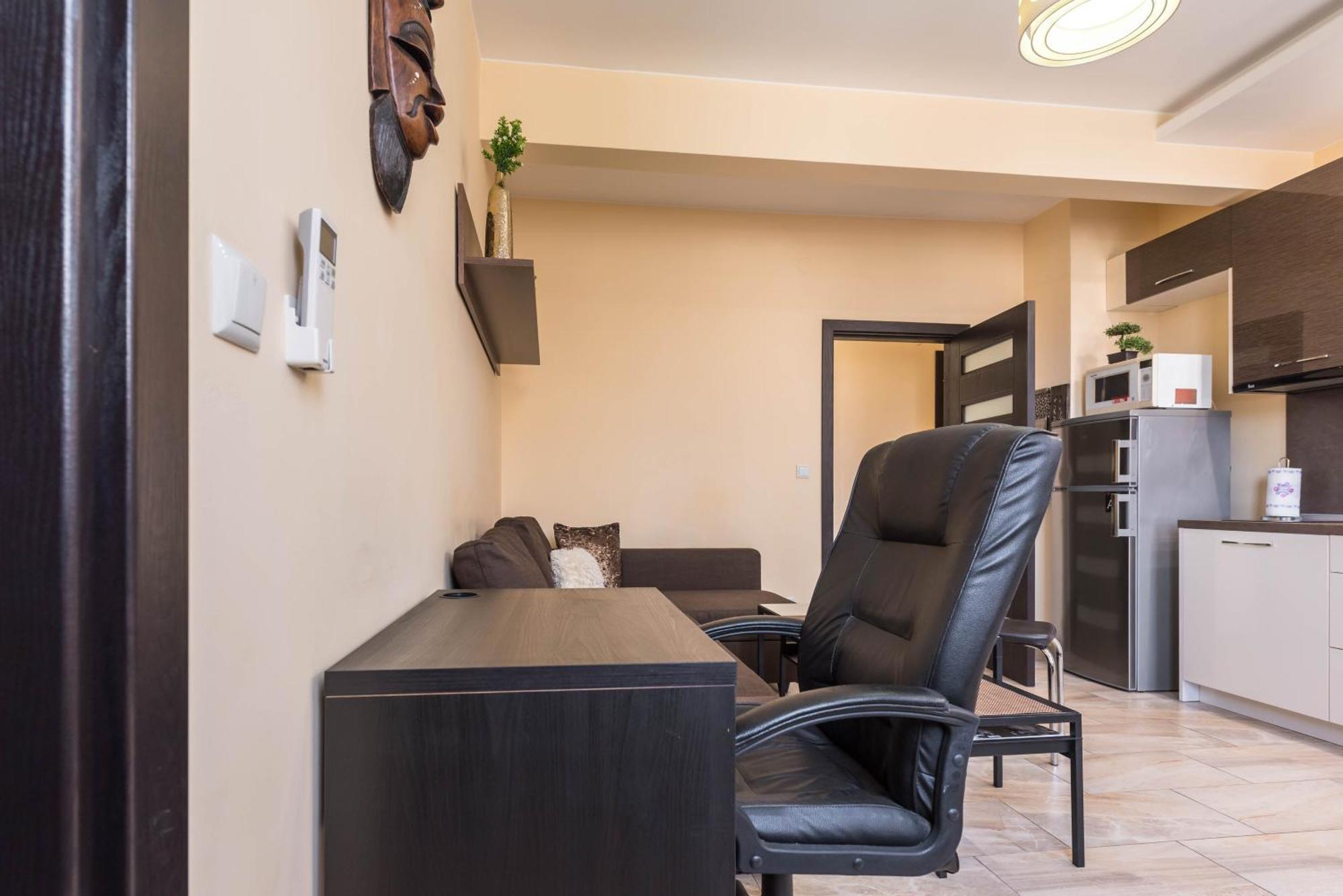 Two Bedroom Cathedral View Apartment فارنا المظهر الخارجي الصورة