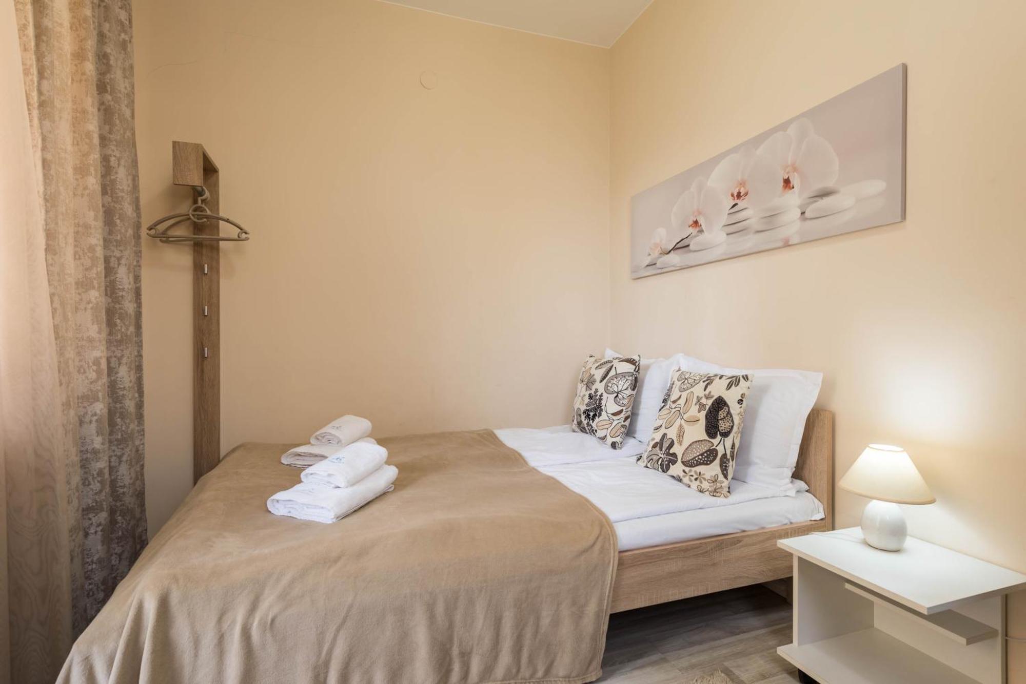 Two Bedroom Cathedral View Apartment فارنا المظهر الخارجي الصورة